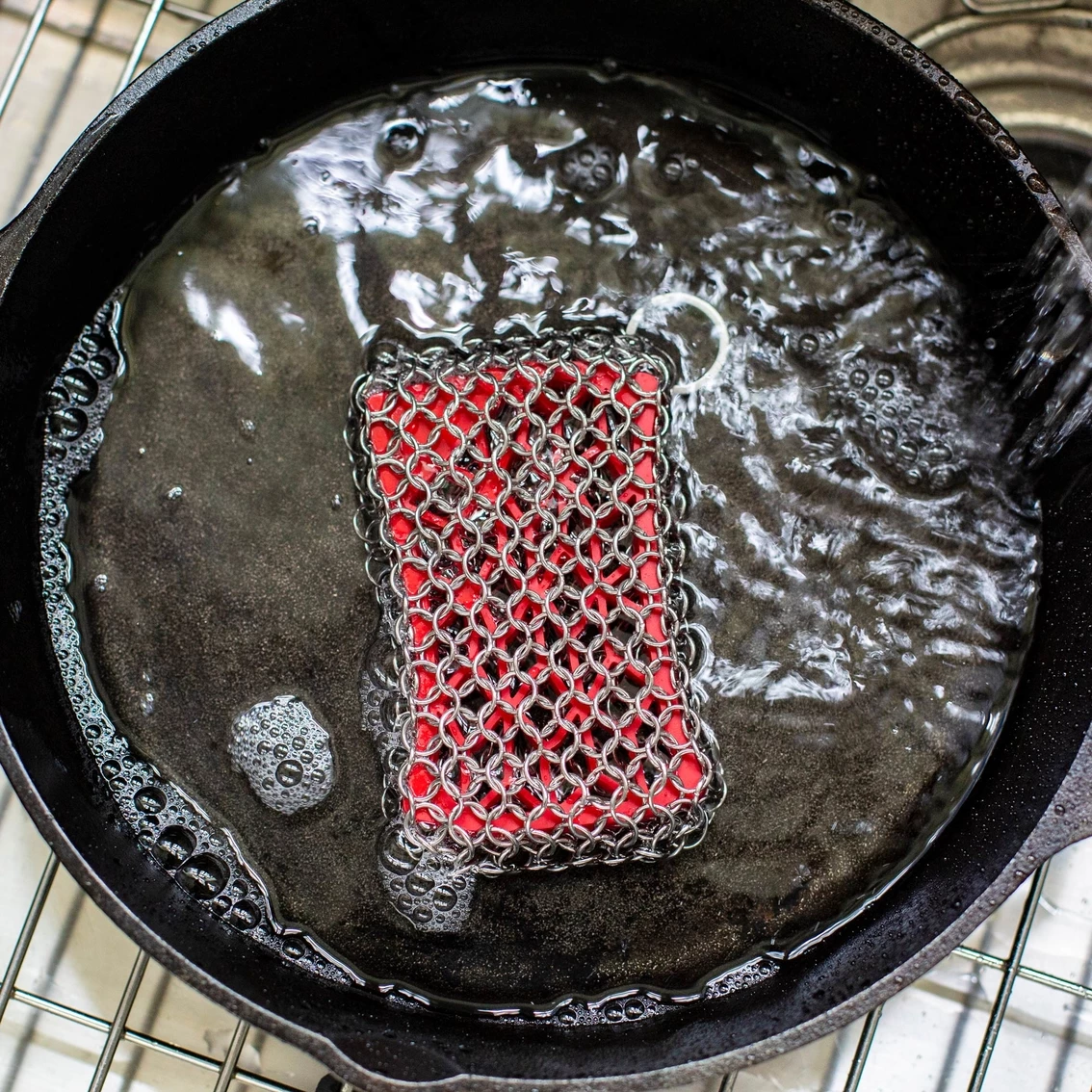 Outlet ???? Lodge Chainmail Scrubbing Pad, Red ⌛ - Image 2